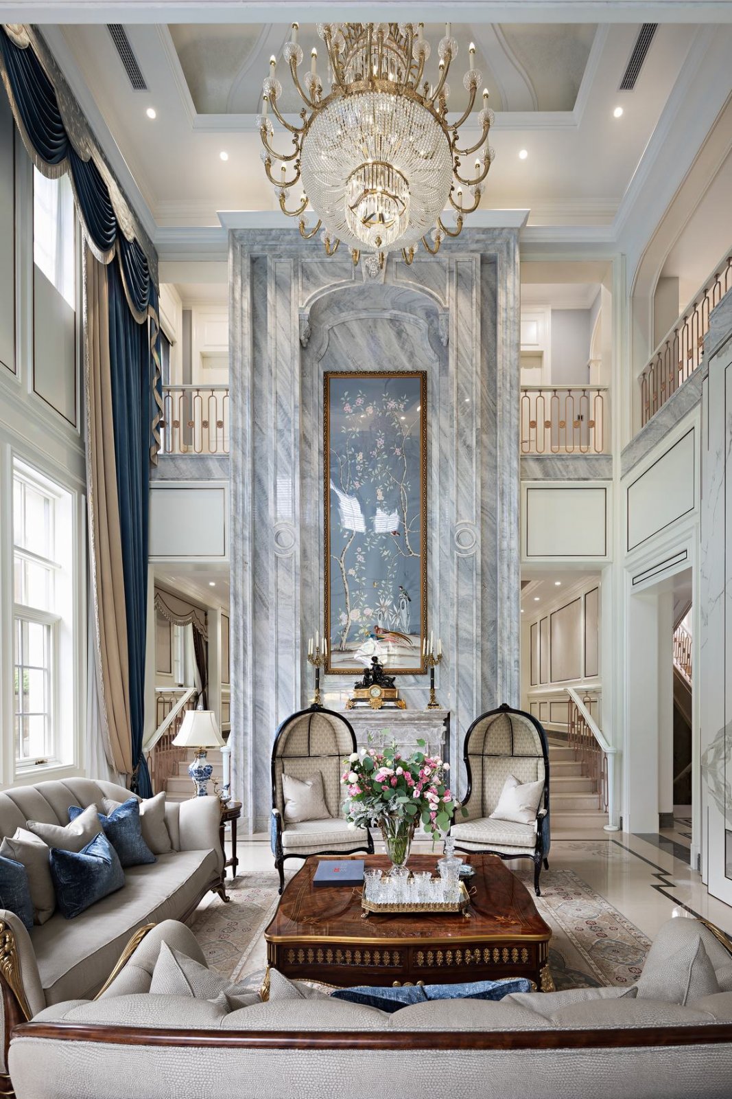 欧式奢华风格家装设计室内装修效果图-客厅